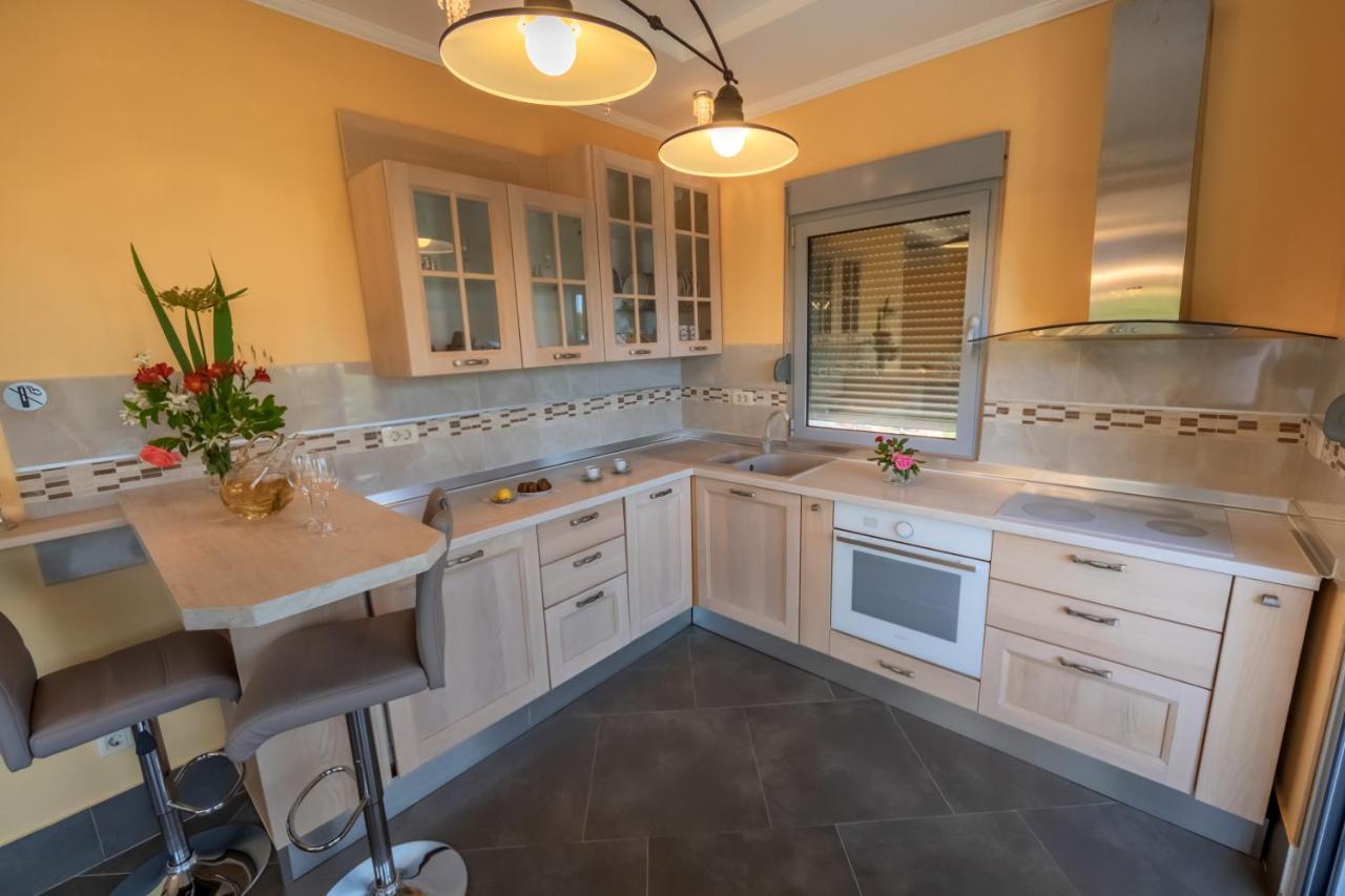 Villa Montenegrina Петровац Экстерьер фото