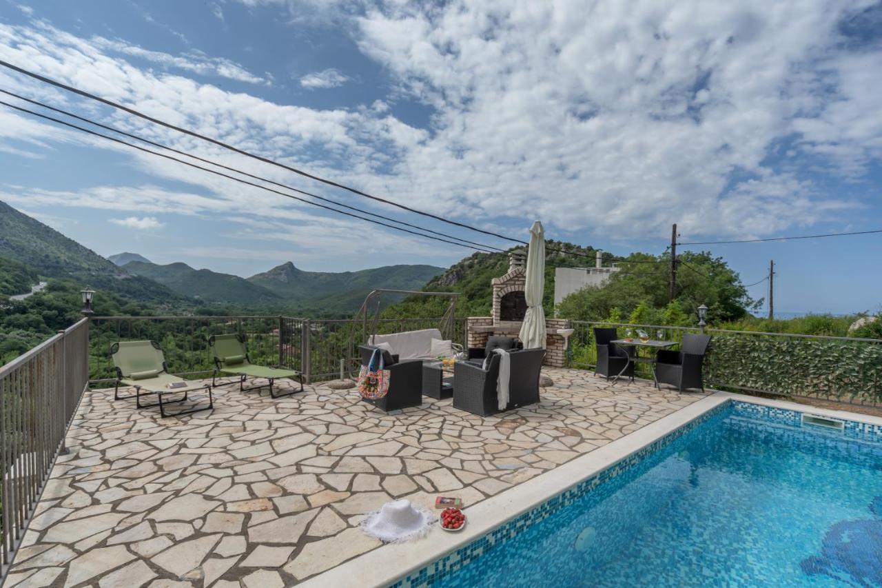 Villa Montenegrina Петровац Экстерьер фото